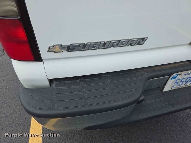 image for item FH6194 2006 Chevrolet Suburban SUV