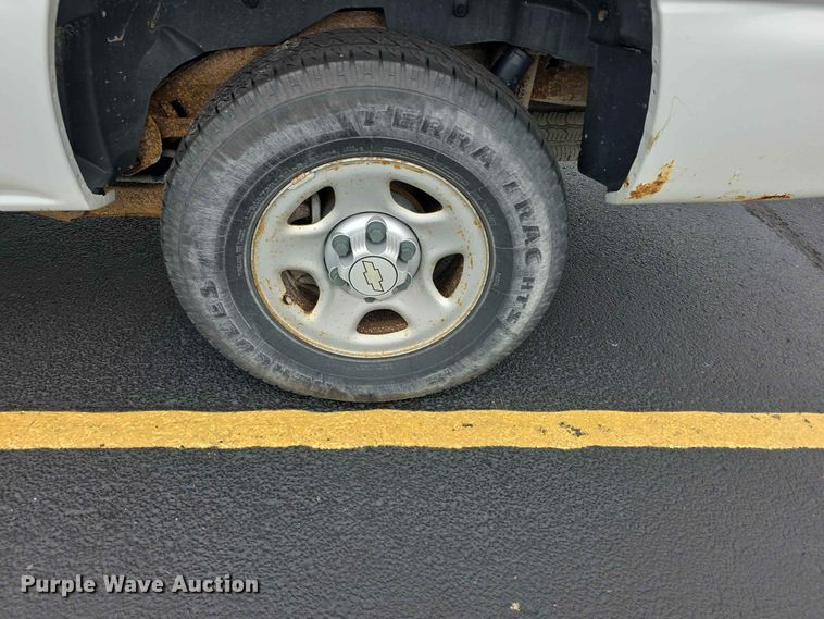 image for item FH6194 2006 Chevrolet Suburban SUV