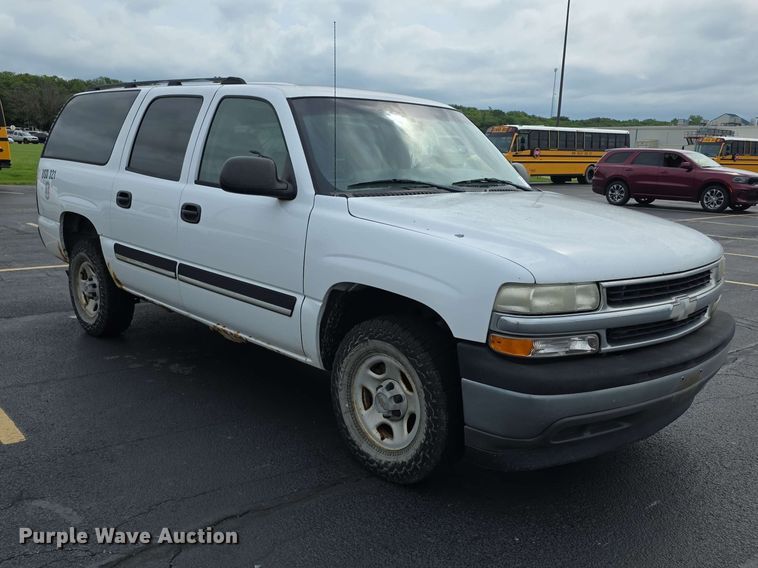image for item FH6195 2005 Chevrolet Suburban 1500 SUV