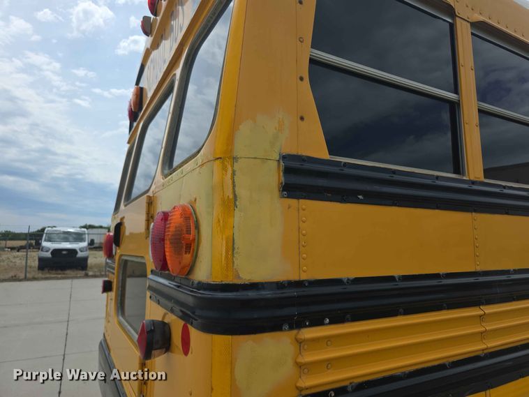 image for item FH6198 2013 Bluebird school bus