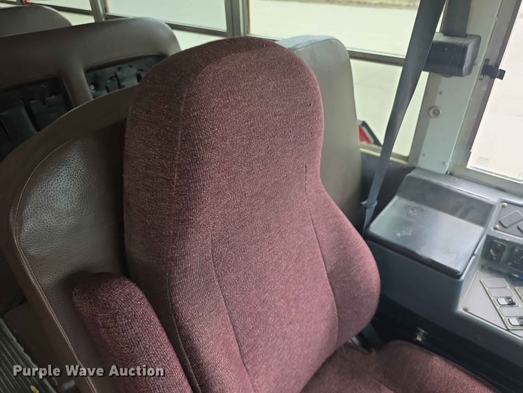 image for item FH6198 2013 Bluebird school bus