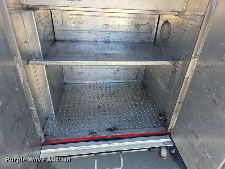 image for item FH6199 2005 E-One ladder fire truck