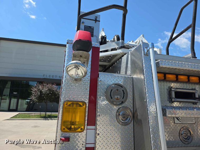 image for item FH6199 2005 E-One ladder fire truck