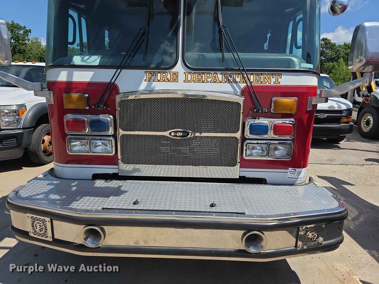 image for item FH6199 2005 E-One ladder fire truck