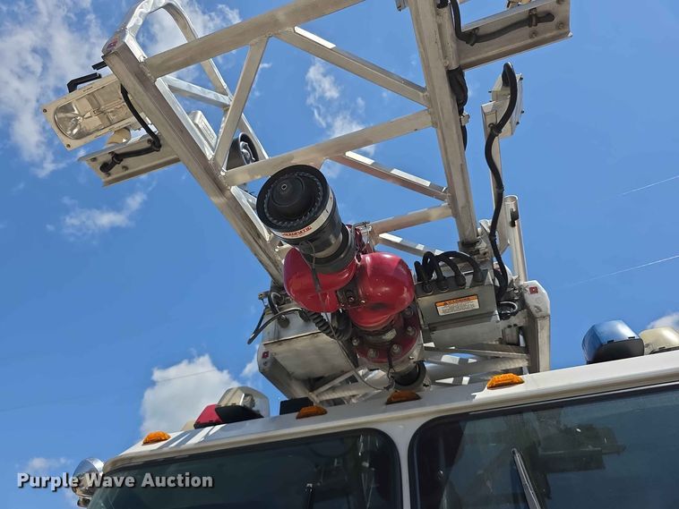 image for item FH6199 2005 E-One ladder fire truck