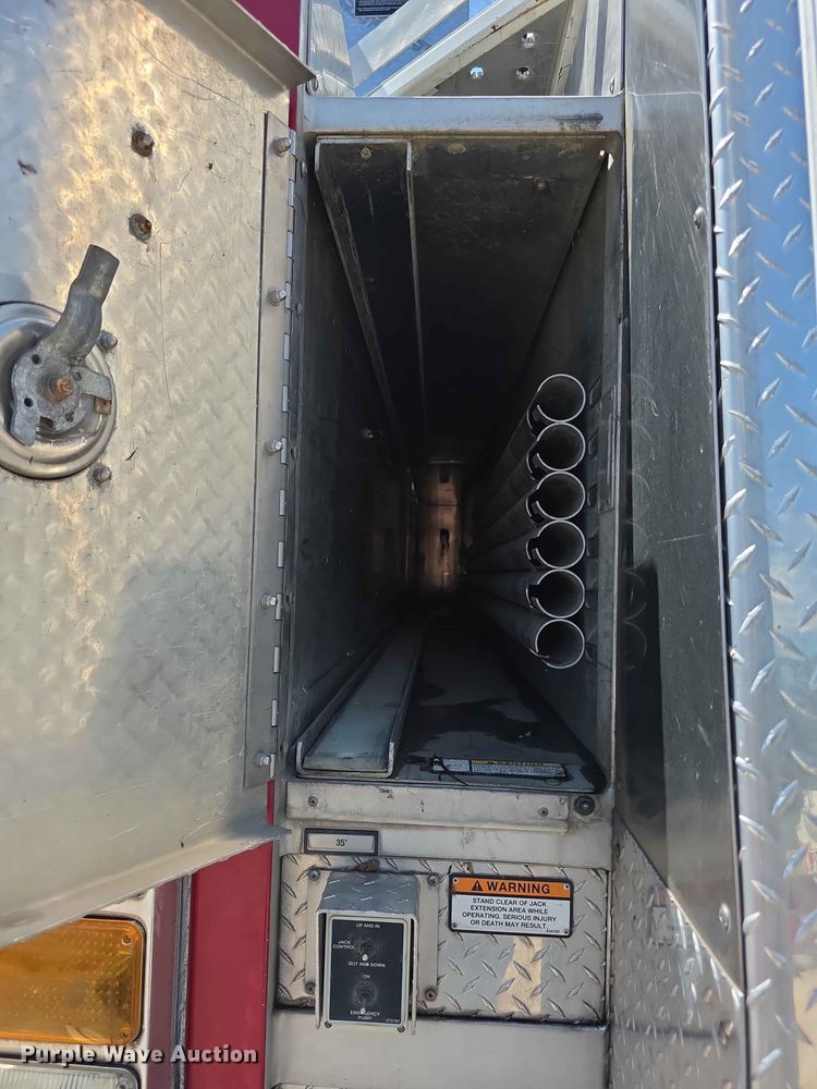 image for item FH6199 2005 E-One ladder fire truck