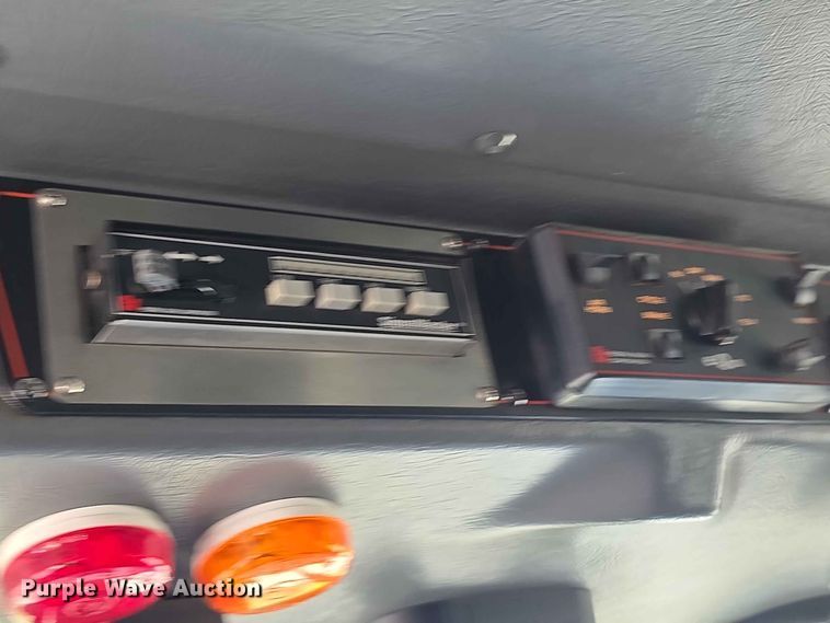 image for item FH6199 2005 E-One ladder fire truck