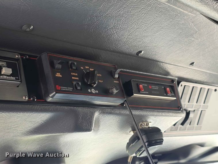 image for item FH6199 2005 E-One ladder fire truck