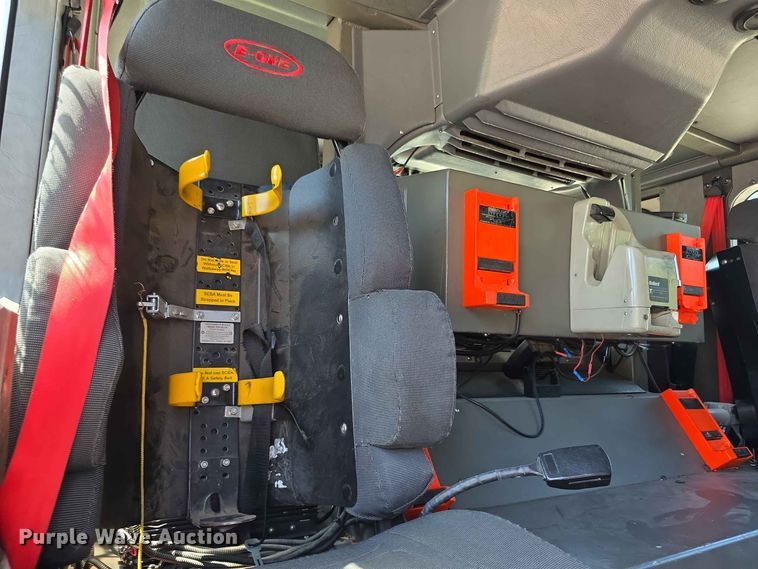 image for item FH6199 2005 E-One ladder fire truck