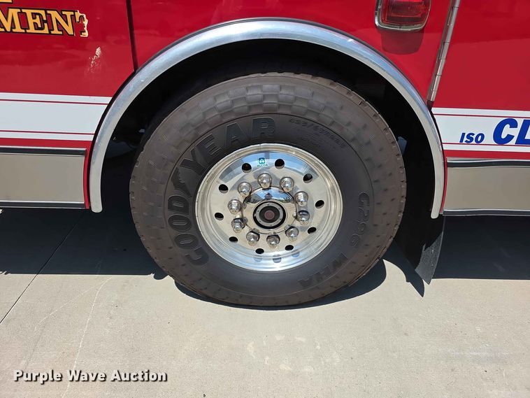 image for item FH6199 2005 E-One ladder fire truck
