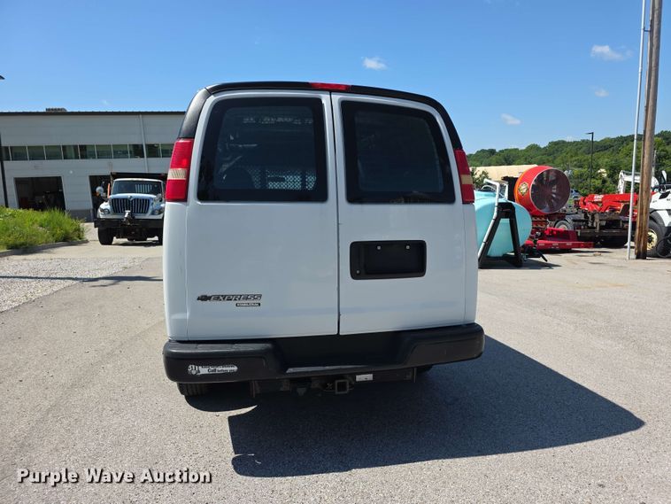 image for item FH6200 2012 Chevrolet Express 2500 van