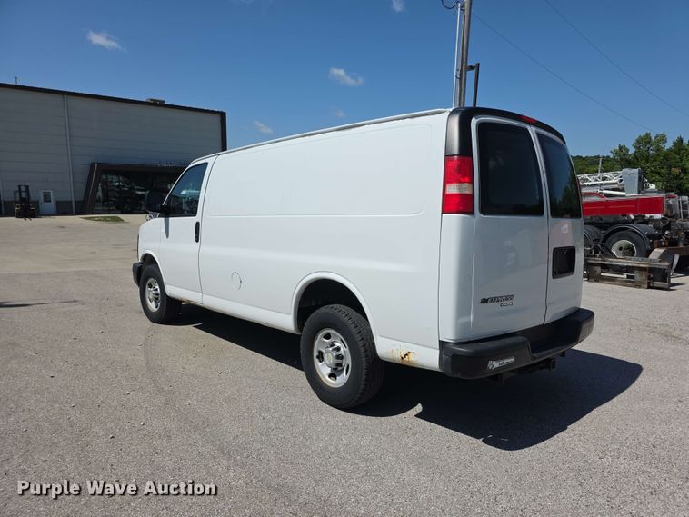 image for item FH6200 2012 Chevrolet Express 2500 van