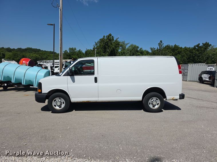 image for item FH6200 2012 Chevrolet Express 2500 van