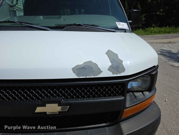 image for item FH6200 2012 Chevrolet Express 2500 van