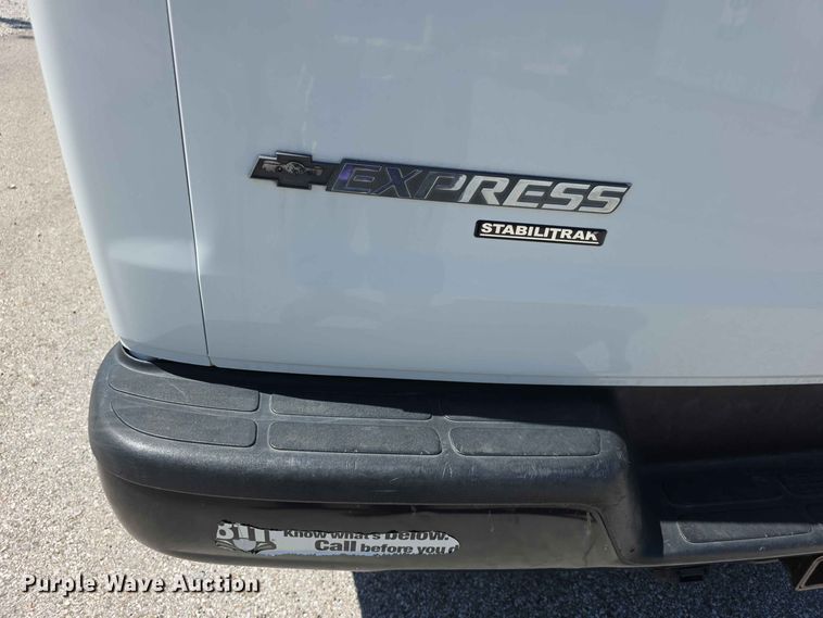 image for item FH6200 2012 Chevrolet Express 2500 van