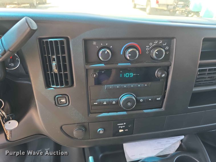 image for item FH6200 2012 Chevrolet Express 2500 van