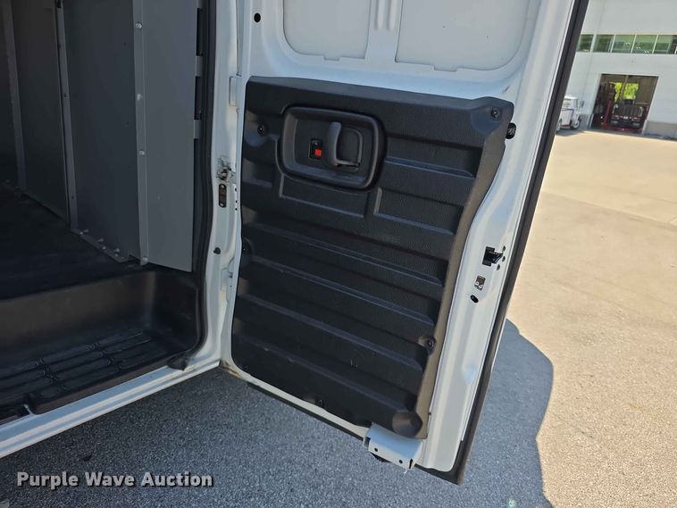 image for item FH6200 2012 Chevrolet Express 2500 van
