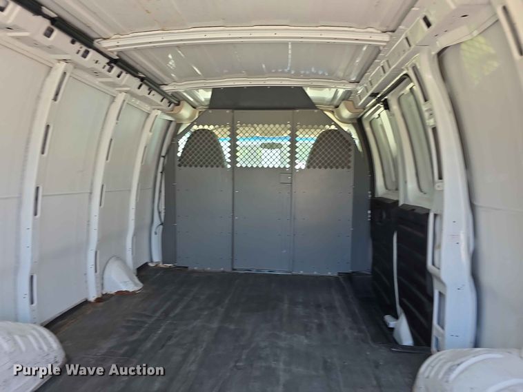 image for item FH6200 2012 Chevrolet Express 2500 van