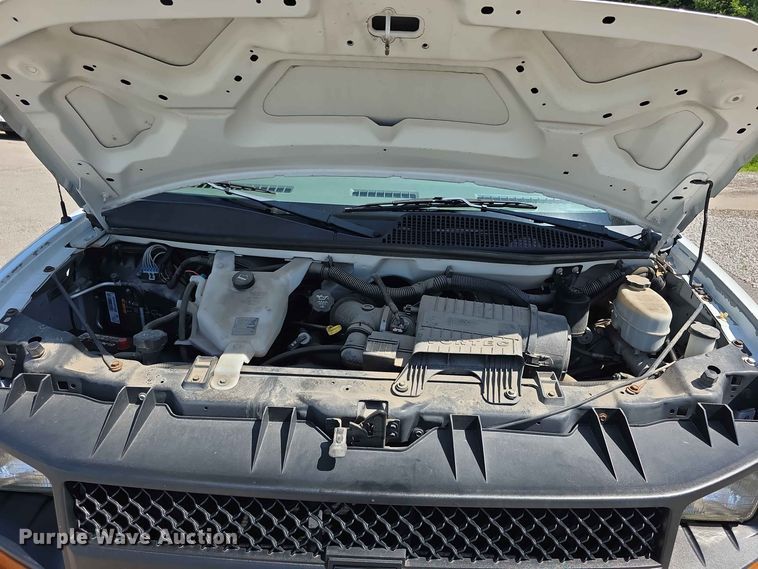 image for item FH6200 2012 Chevrolet Express 2500 van