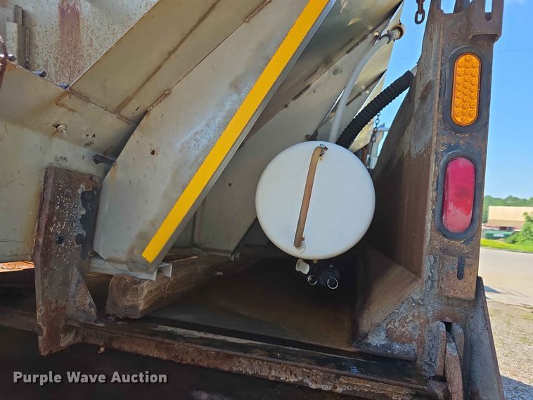 image for item FH6201 2009 International WorkStar 7300 dump truck