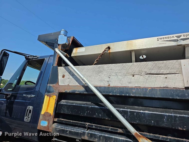 image for item FH6201 2009 International WorkStar 7300 dump truck