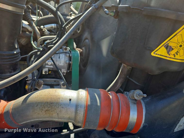 image for item FH6201 2009 International WorkStar 7300 dump truck
