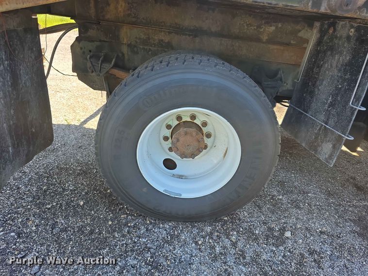 image for item FH6201 2009 International WorkStar 7300 dump truck