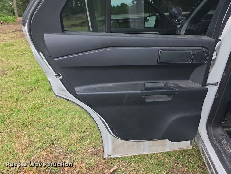 image for item FH6202 2020 Ford Explorer Police SUV