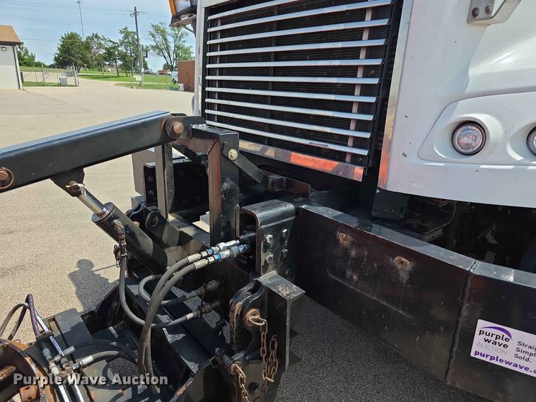 image for item FH6204 2011 Freightliner  M2 Business Class dump truck