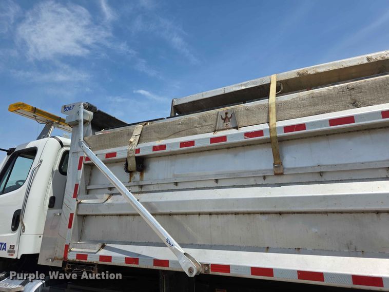 image for item FH6204 2011 Freightliner  M2 Business Class dump truck