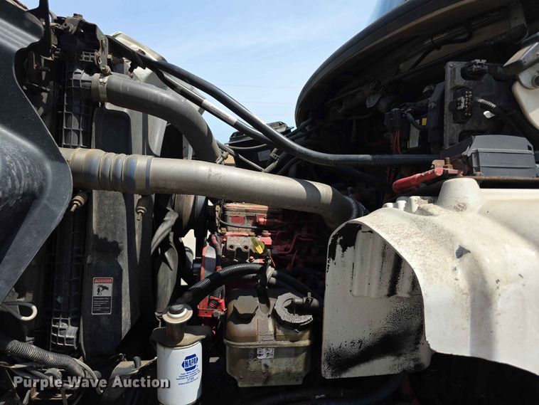 image for item FH6204 2011 Freightliner  M2 Business Class dump truck