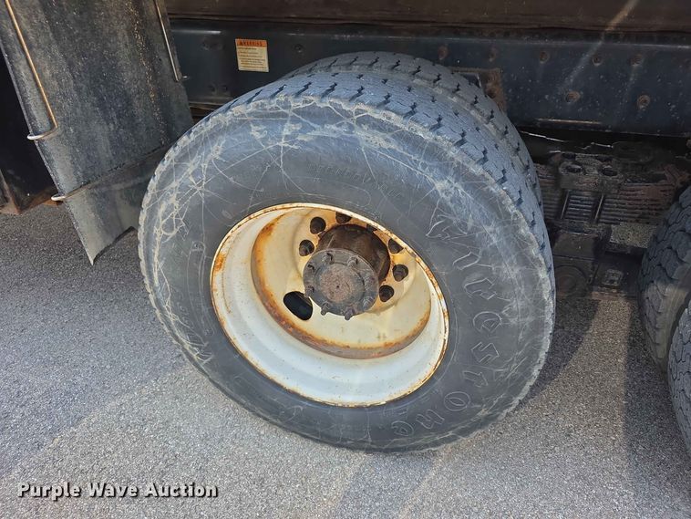 image for item FH6204 2011 Freightliner  M2 Business Class dump truck