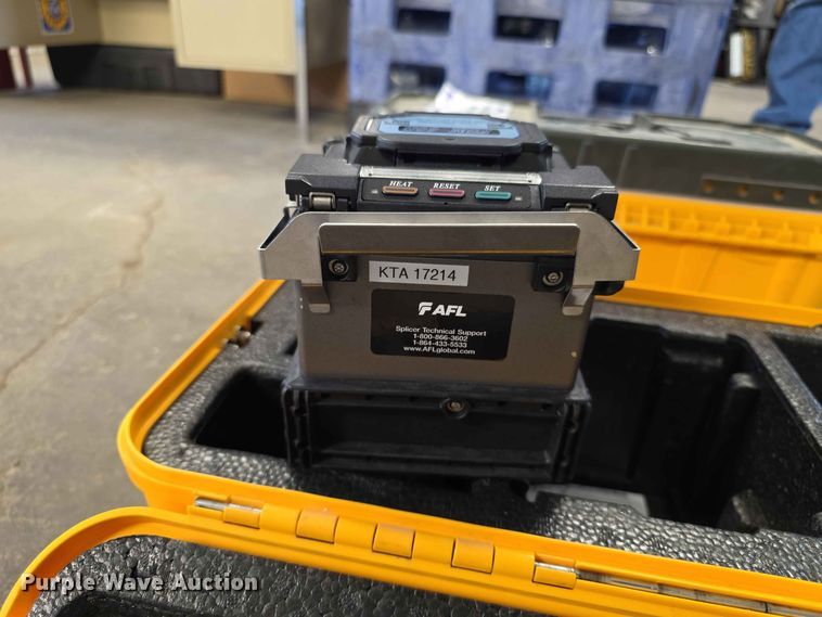 image for item FH6205 Fujikura  FSM-60S optical fiber fusion splicer
