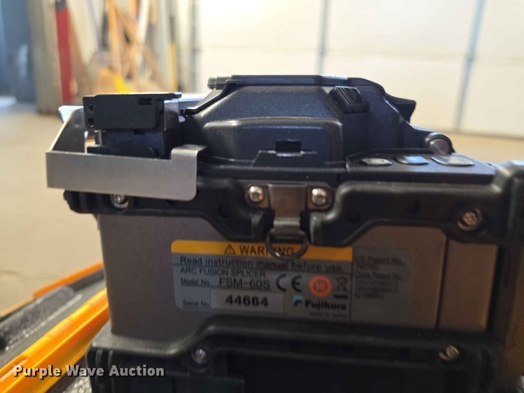 image for item FH6205 Fujikura  FSM-60S optical fiber fusion splicer