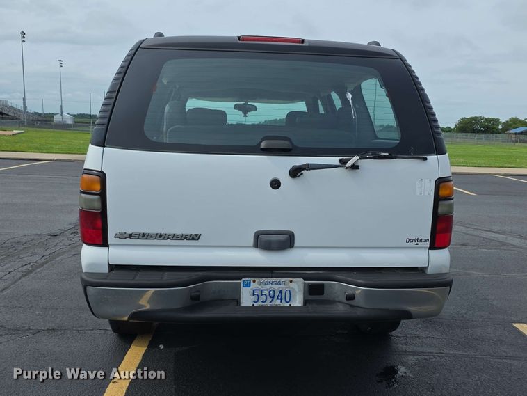 image for item FH6206 2006 Chevrolet Suburban 1500 SUV