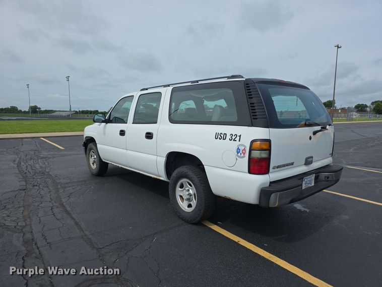 image for item FH6206 2006 Chevrolet Suburban 1500 SUV