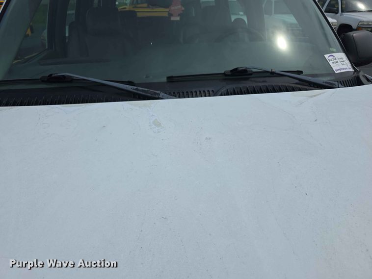 image for item FH6206 2006 Chevrolet Suburban 1500 SUV