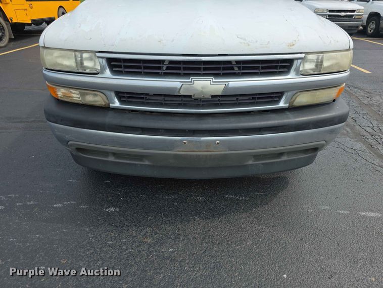 image for item FH6206 2006 Chevrolet Suburban 1500 SUV