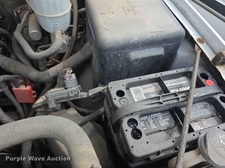 image for item FH6206 2006 Chevrolet Suburban 1500 SUV