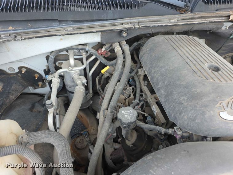 image for item FH6206 2006 Chevrolet Suburban 1500 SUV