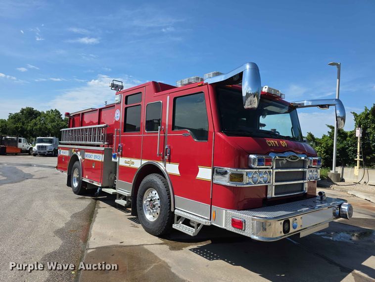image for item FH6208 2011 Pierce Velocity pumper fire truck