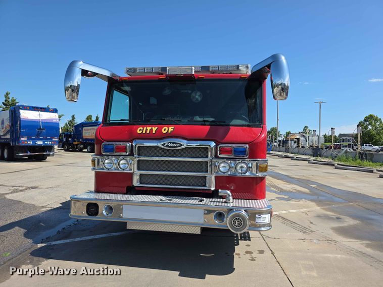 image for item FH6208 2011 Pierce Velocity pumper fire truck