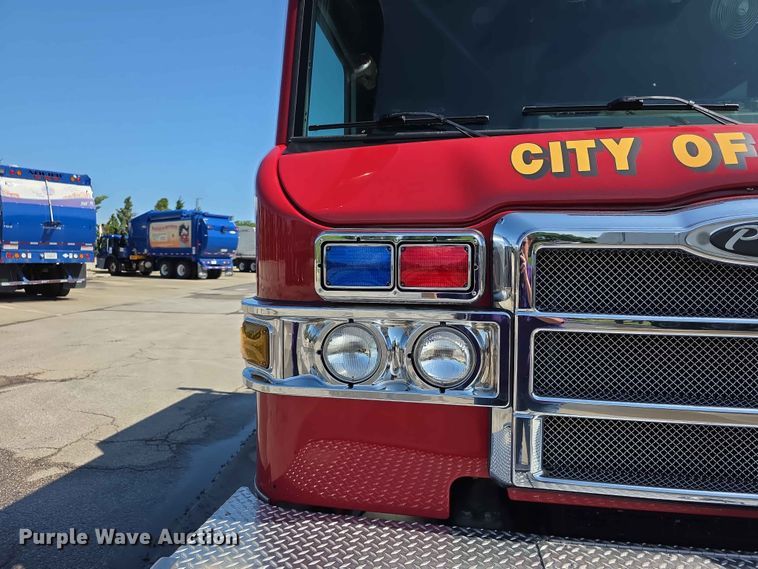 image for item FH6208 2011 Pierce Velocity pumper fire truck