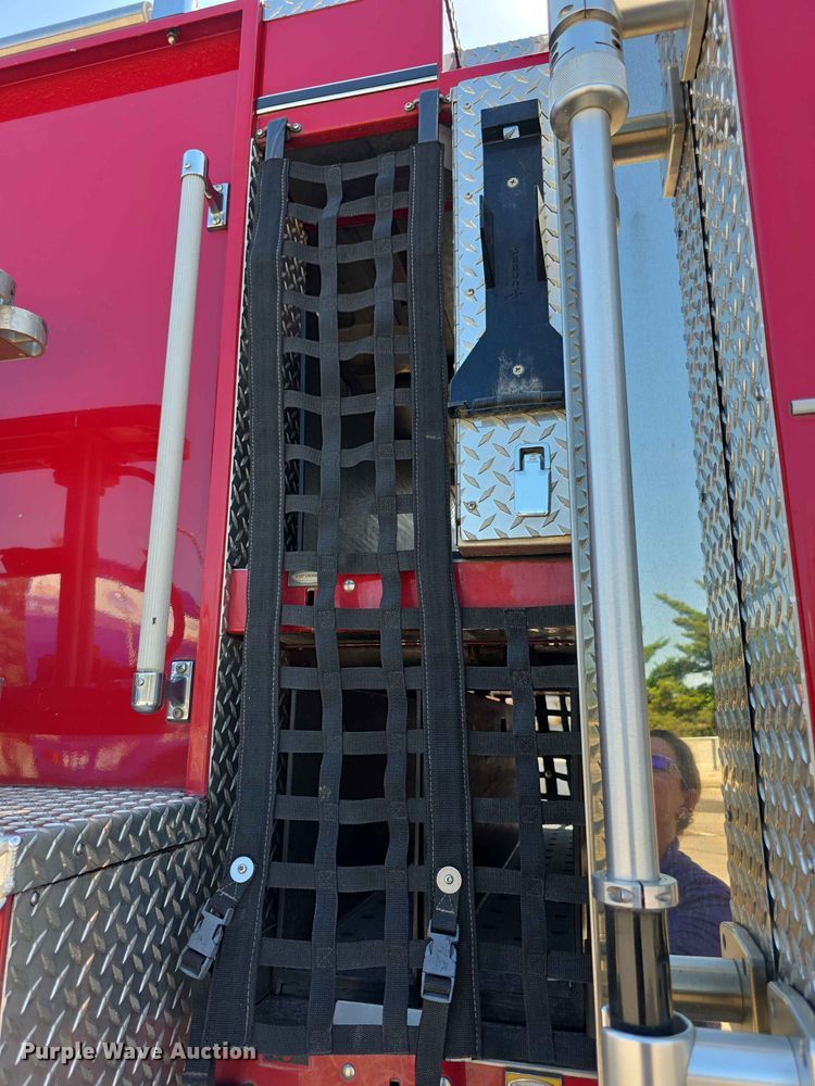 image for item FH6208 2011 Pierce Velocity pumper fire truck