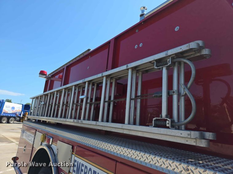 image for item FH6208 2011 Pierce Velocity pumper fire truck