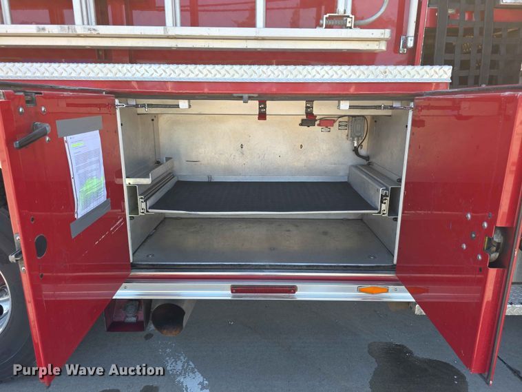 image for item FH6208 2011 Pierce Velocity pumper fire truck