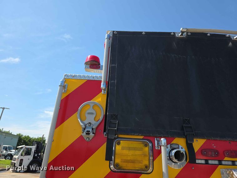 image for item FH6208 2011 Pierce Velocity pumper fire truck