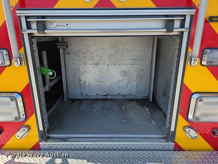 image for item FH6208 2011 Pierce Velocity pumper fire truck