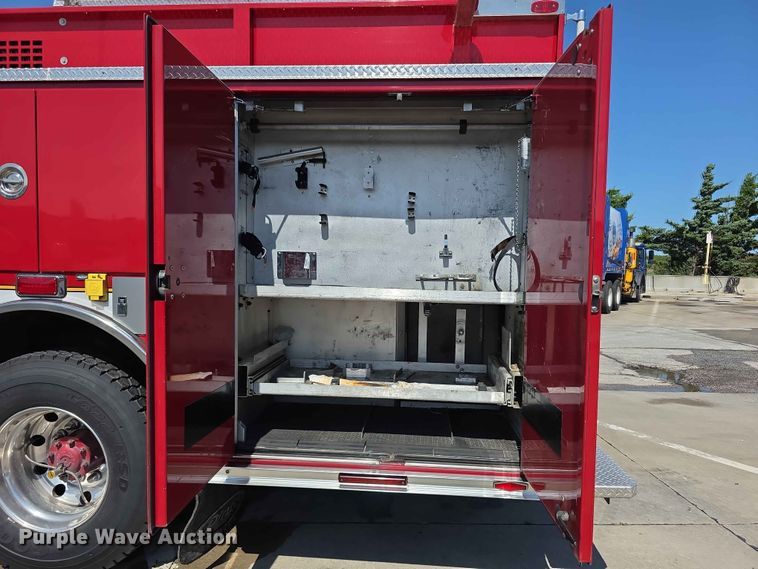 image for item FH6208 2011 Pierce Velocity pumper fire truck