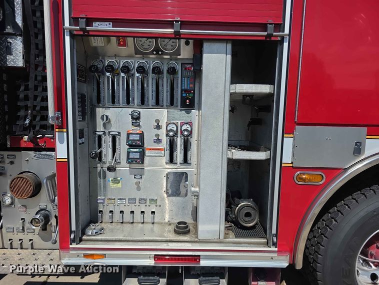 image for item FH6208 2011 Pierce Velocity pumper fire truck
